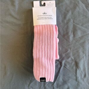 ALO Yoga Light Pink Scrunch Socks